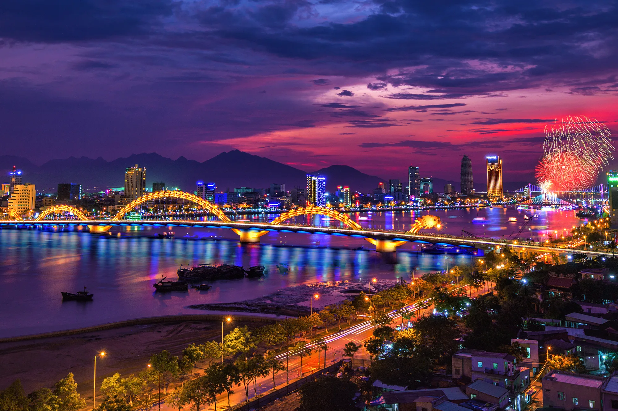 Explore Da Nang Nightlife - Top Things To Do For Tourists - Sun Getaways
