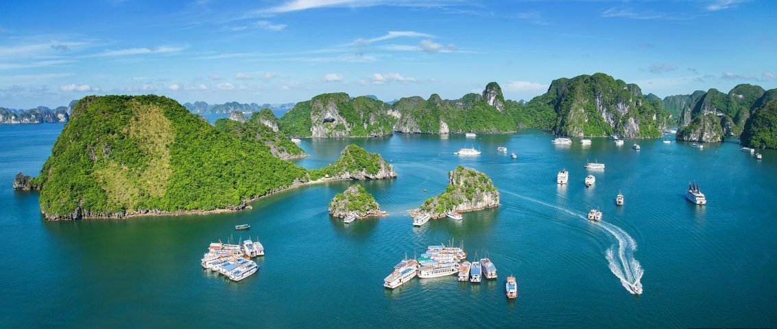 Small island on Ha Long beach