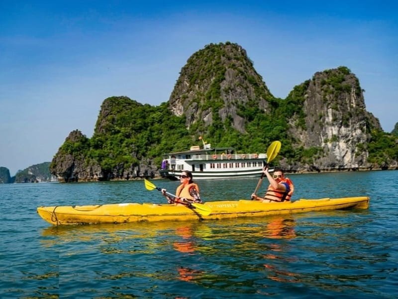 Halong Bay Kayaking: An Adventure for Nature Enthusiasts