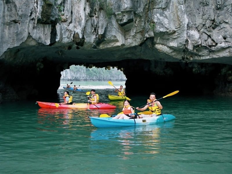 Halong Bay Kayaking: An Adventure for Nature Enthusiasts