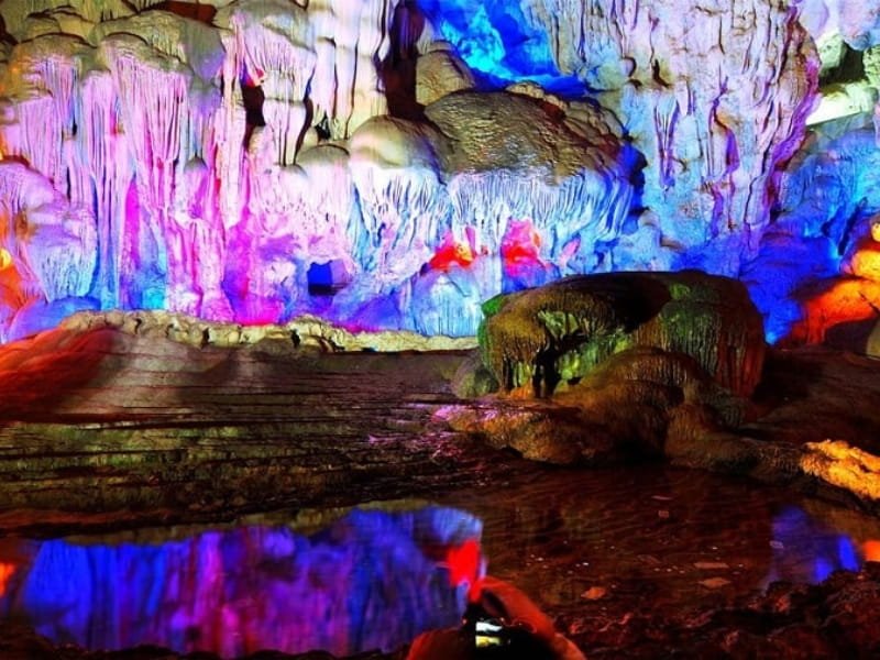 Thien Cung Cave: A Majestic Grotto in Halong Bay