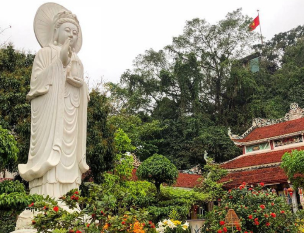 Exploring the Ancient Temples & Pagodas of Ninh Binh