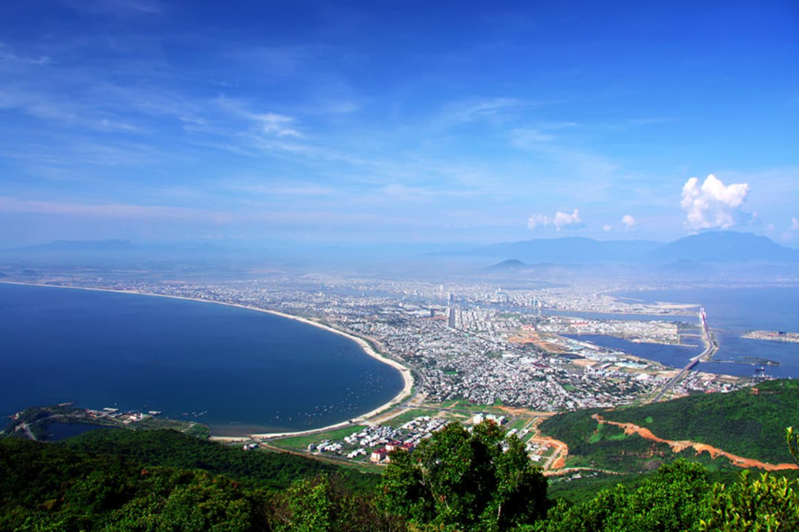 The Ultimate Da Nang Travel Guide: Beaches, Mountains & City Adventures