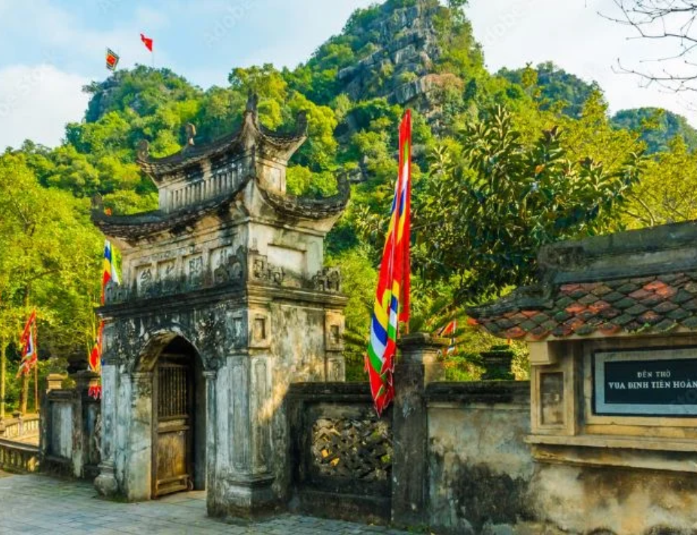 Exploring the Ancient Temples & Pagodas of Ninh Binh