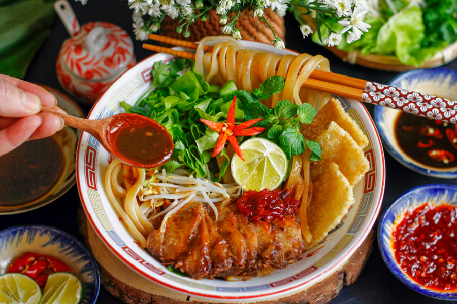 Hoi An Street Food - Top 10 Must-Eat Dishes In The Ancient Town