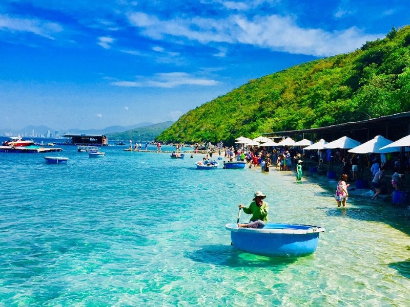 Top 10 Nha Trang Beaches: From Tranquil Sands to Vibrant Shores