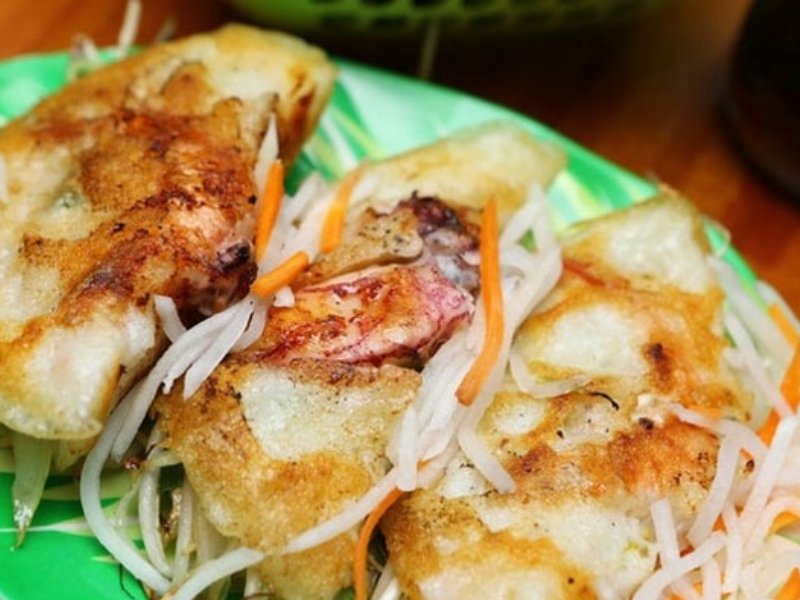 Explore Nha Trang Food: Seafood, Street Food & Local Delights