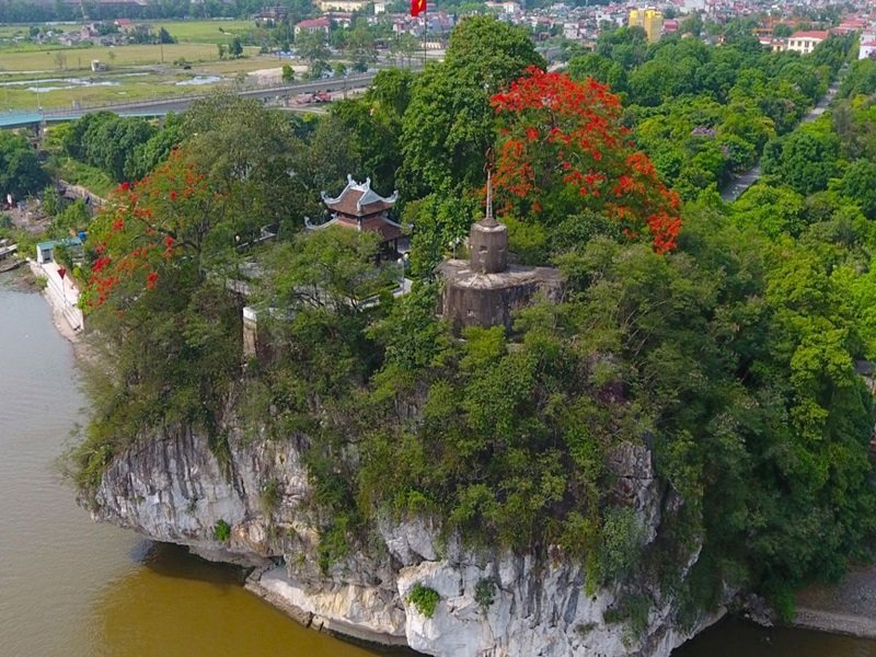 Exploring the Ancient Temples & Pagodas of Ninh Binh