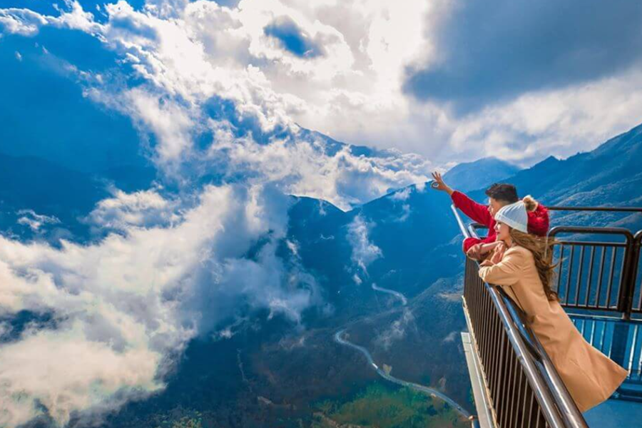 Sapa Glass Bridge - Top Check-in Location In Sapa Highland