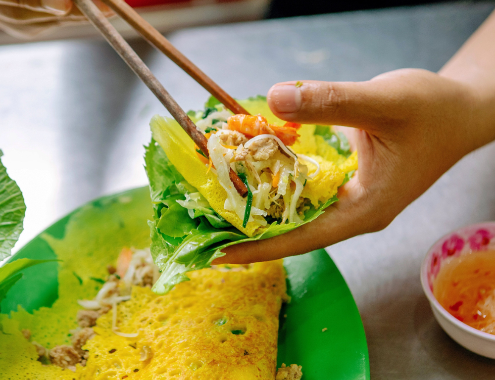 Ho Chi Minh City Street Food: An Ultimate Guide to Eat Like A Local