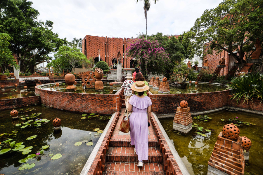 Hoi An Village Experience: Discover Traditional Occupational Village