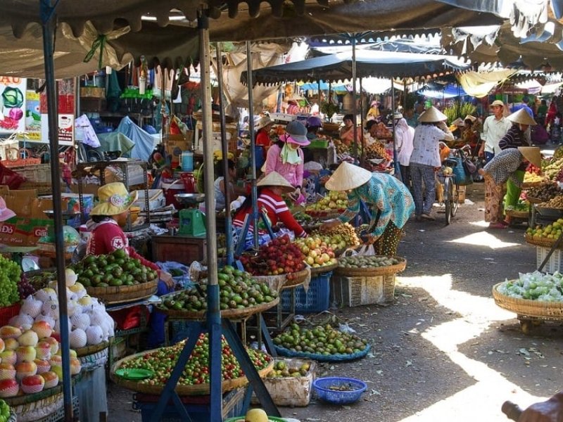 Nha Trang Markets: Dive into Vibrant Colors, Flavors & Culture