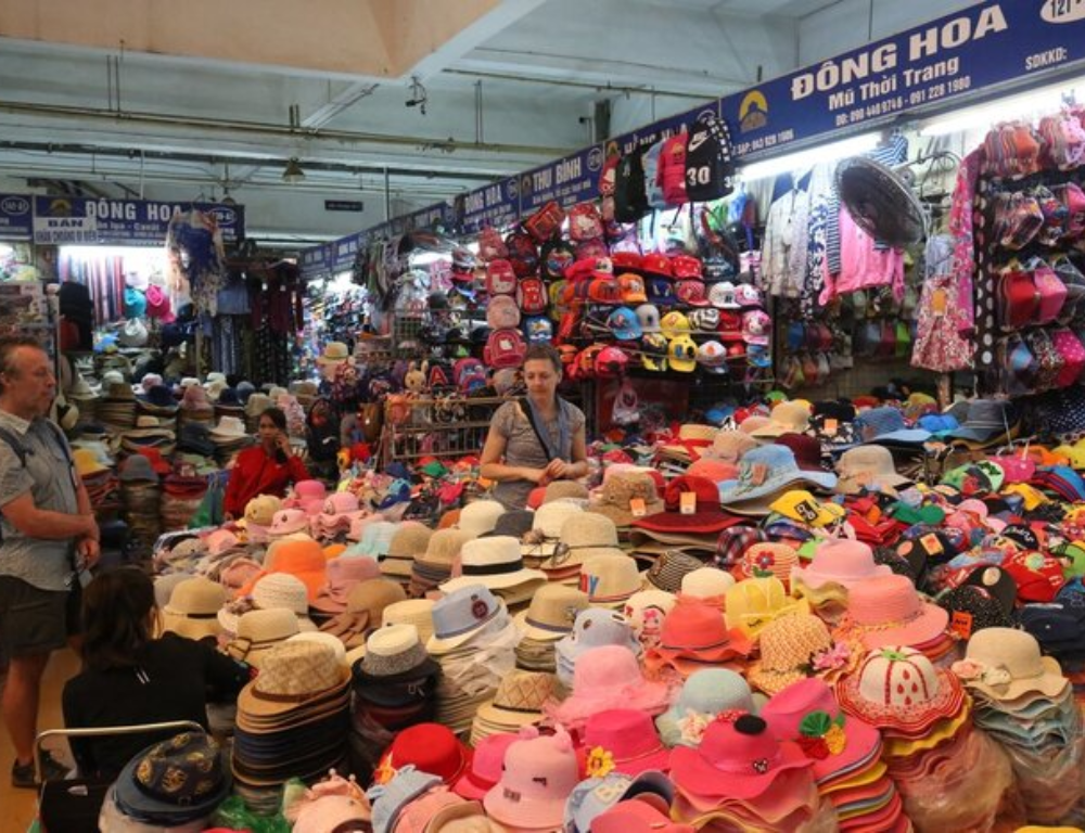 A Guide to Dong Xuan Market: Hanoi's Largest Indoor Market