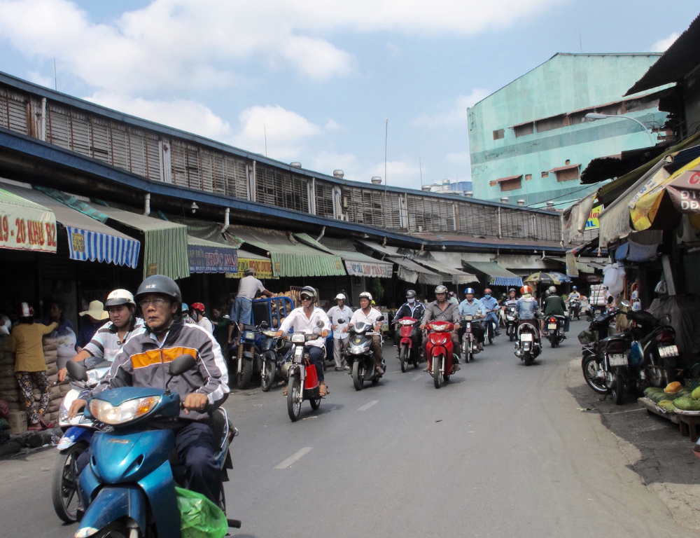 The Best of Local Cuisine: Xom Cui Market