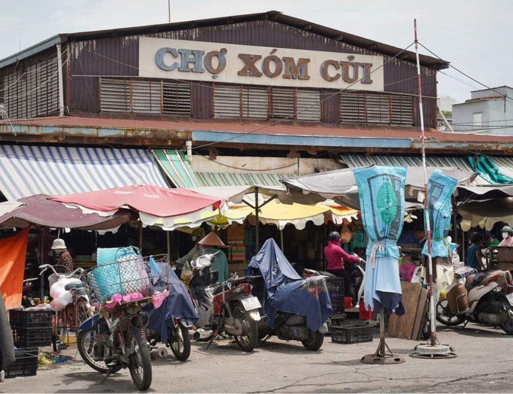 The Best of Local Cuisine: Xom Cui Market