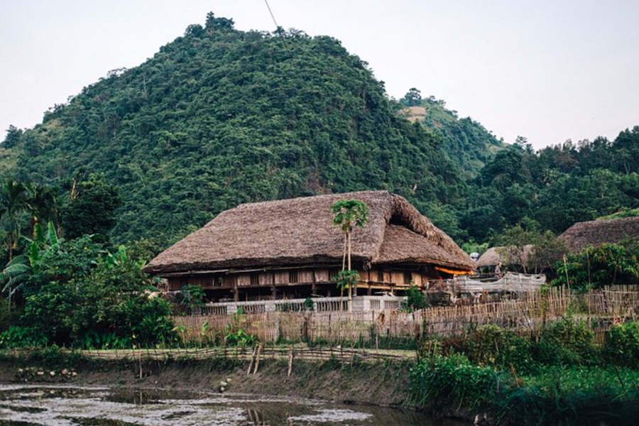 Thon Tha Tay Stilt House - Ha Giang Homestays