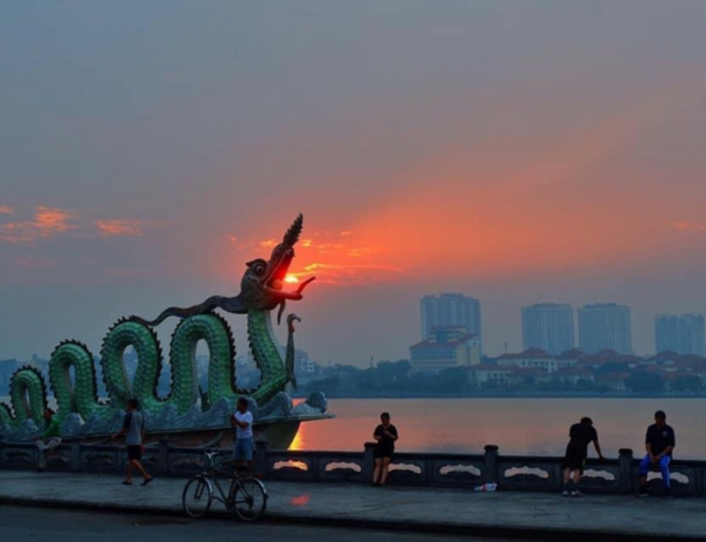 West Lake Hanoi: The Best Time to Visit and What to Expect