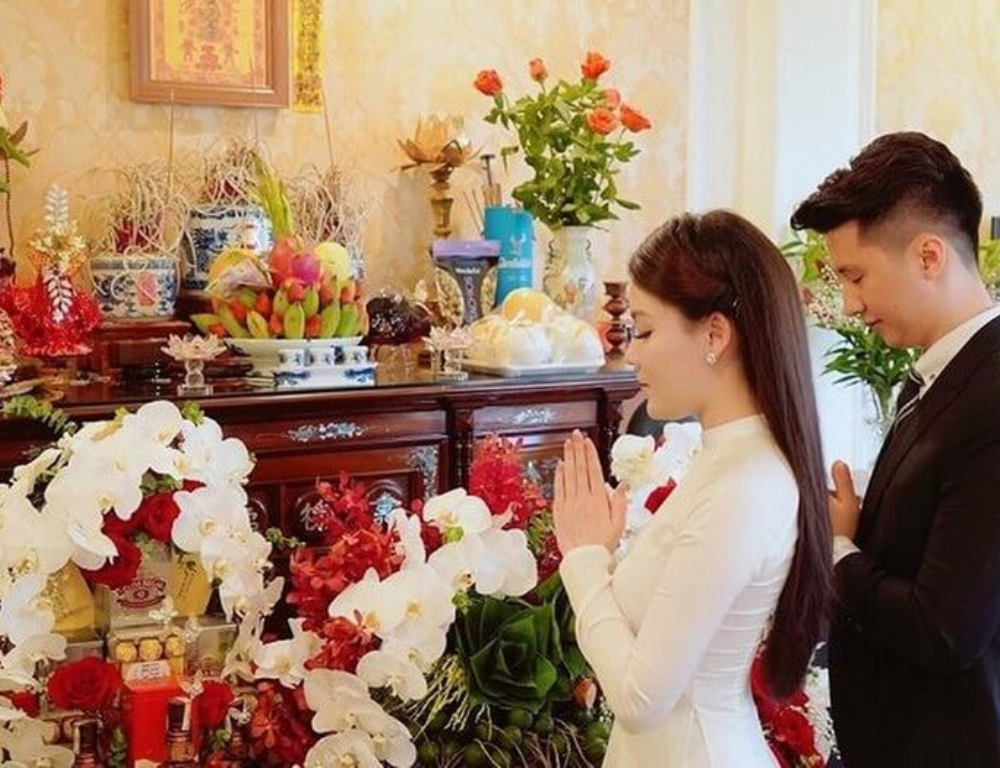 Vietnamese Wedding Traditions & Customs: A Guide for Visitors