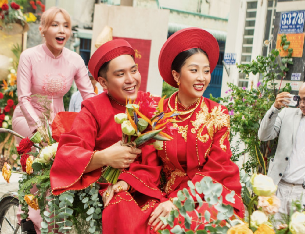 Vietnamese Wedding Traditions & Customs: A Guide for Visitors