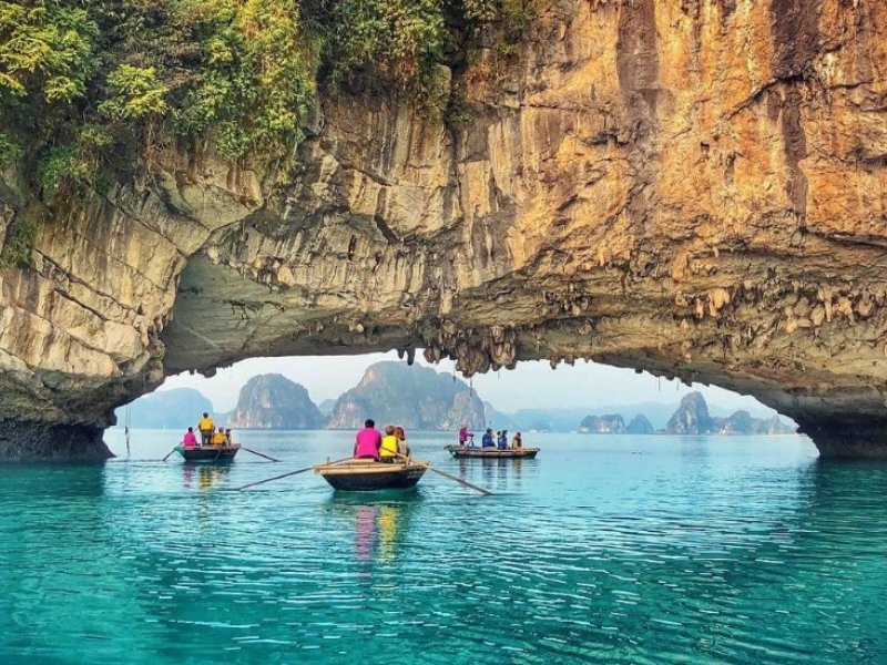 Halong Bay Luxury Cruises: Unforgettable Experiences On The Water