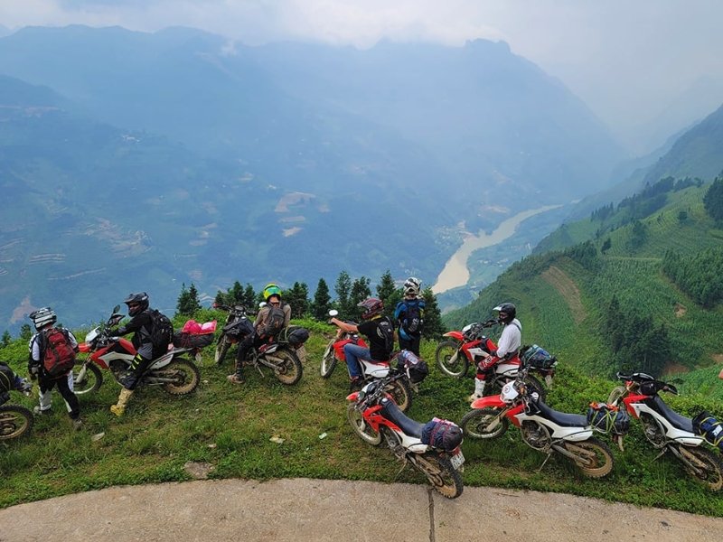 Top Motorbike Tours Vietnam: Explore Scenic Routes on Two Wheels