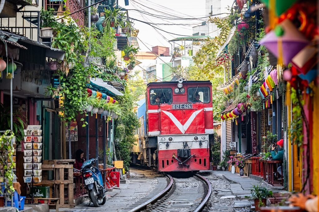 Vietnam for Israelis A Complete Guide to Southeast Asia Adventure