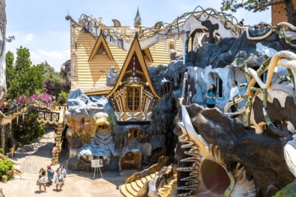 Experience the Surreal Beauty of Crazy House Da Lat TodayExperience the Surreal Beauty of Crazy House Da Lat Today