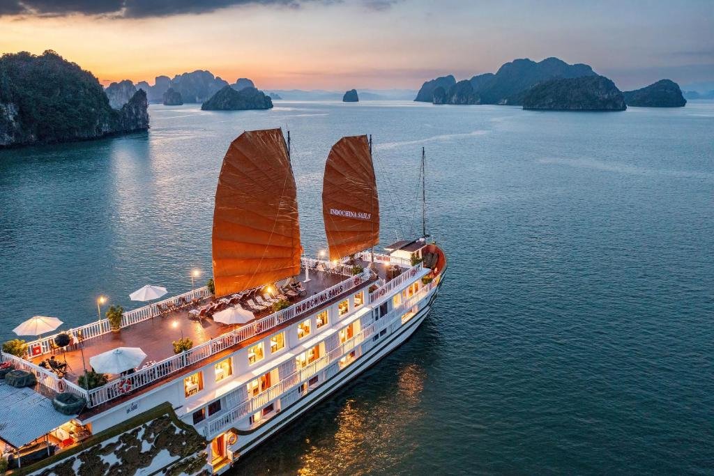 Sunset Cruises - Vietnam Yacht Charter