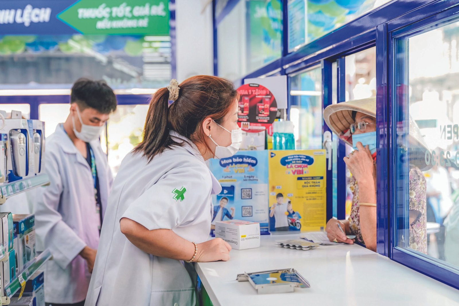 Pharmacies in Vietnam: How to Find and Buy Medications Safely