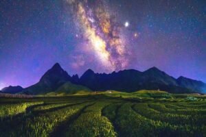 Sapa at Night: Cozy Bars, Local Markets & Stargazing