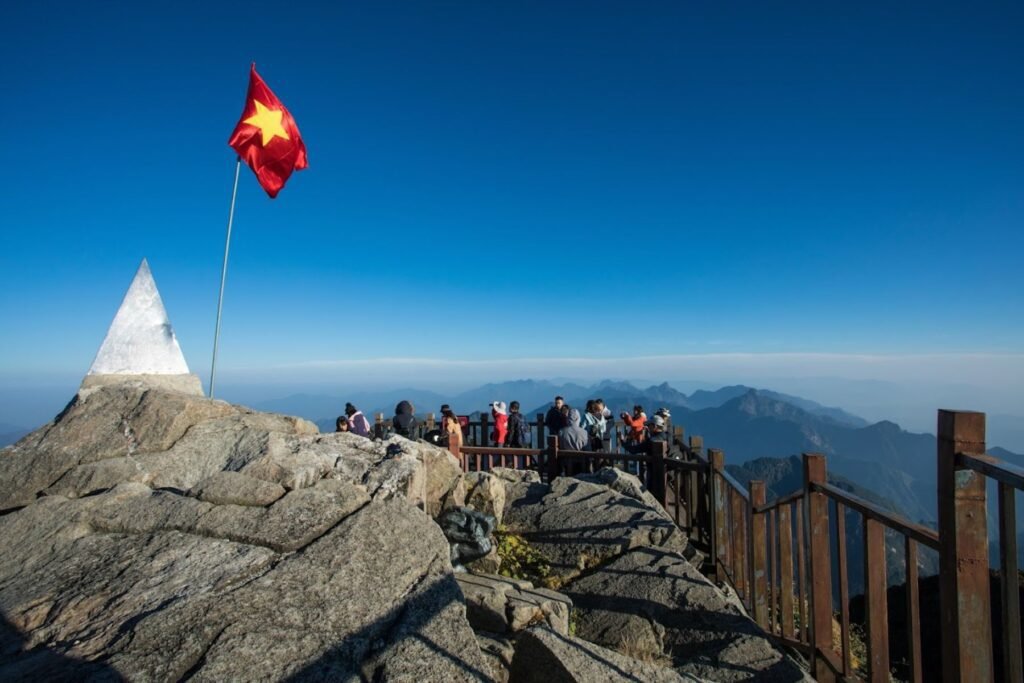 Choosing the Right Fansipan Experience for You