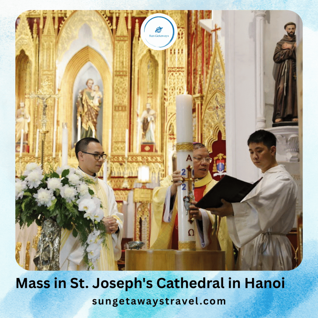 Mass in St. Joseph_s Cathedral in Hanoi
