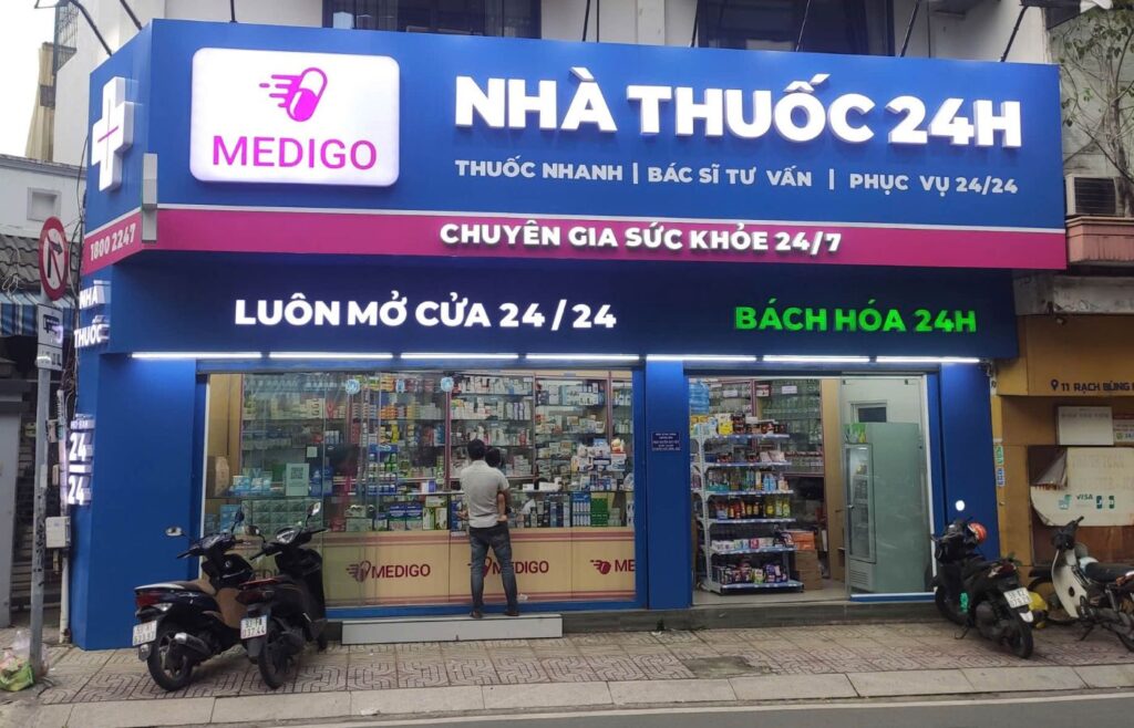 buying health supplements in Vietnam at a 24h pharmacy