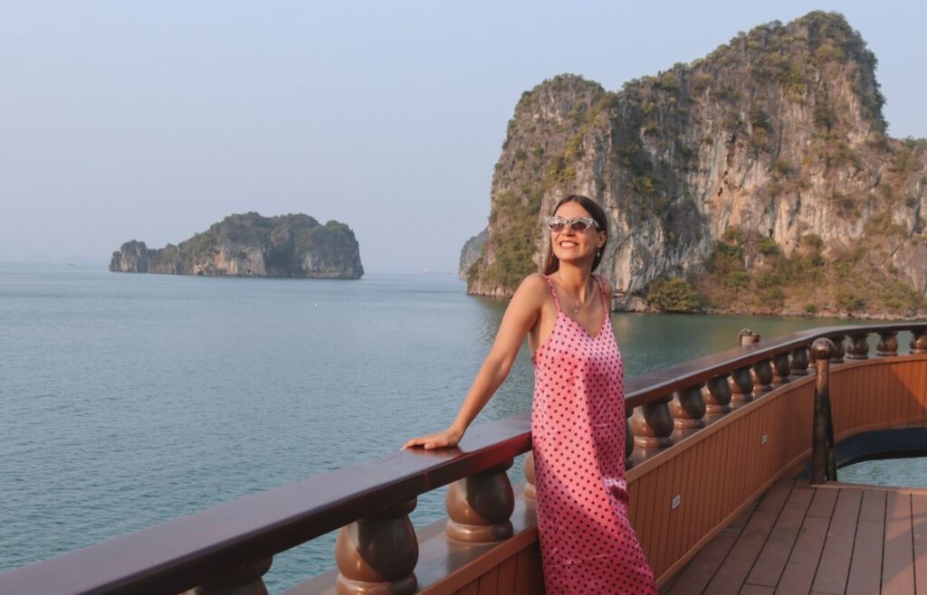 halong bay cruise tour