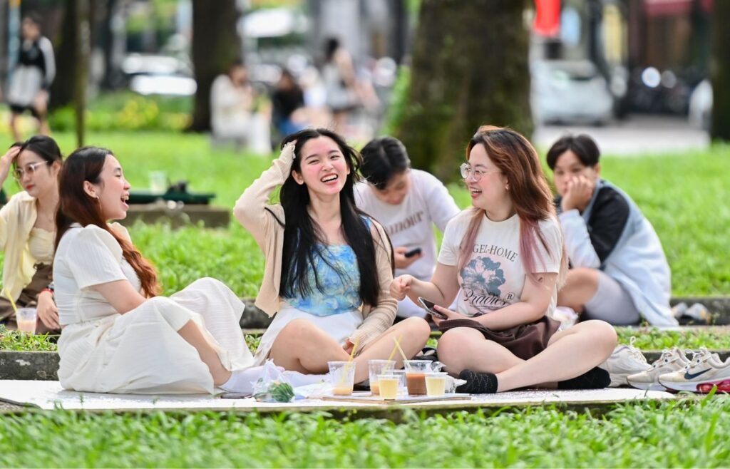 morning coffee culture in Vietnam in parks