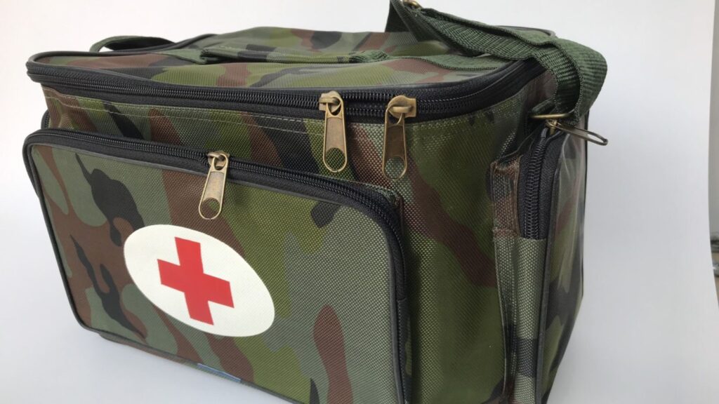 prepare for the travel medicine kit Vietnam