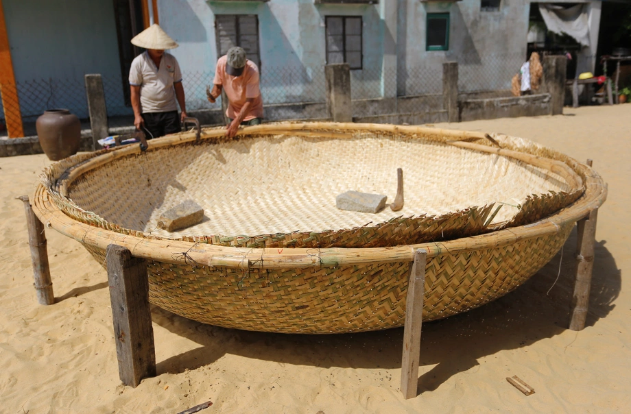 Unique Design of Basket Boats