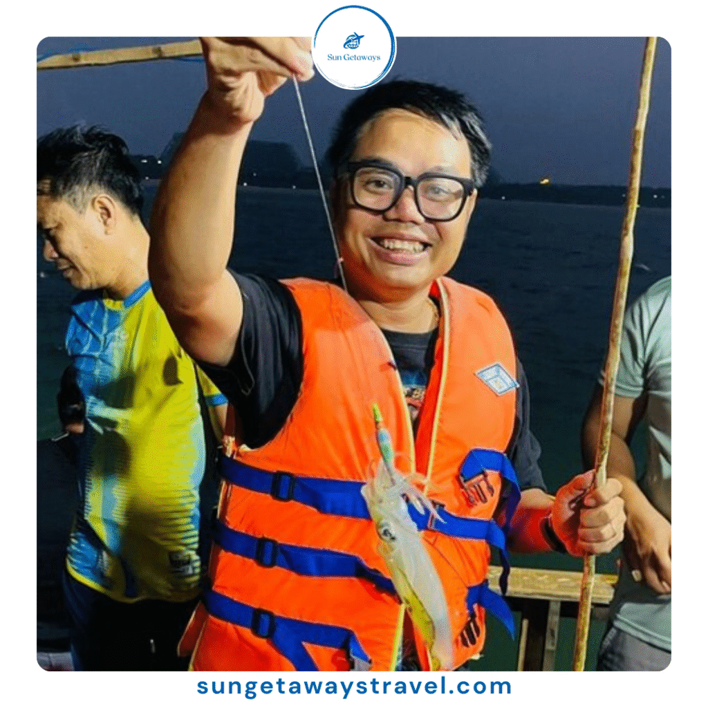 Vietnam squid fishing tour