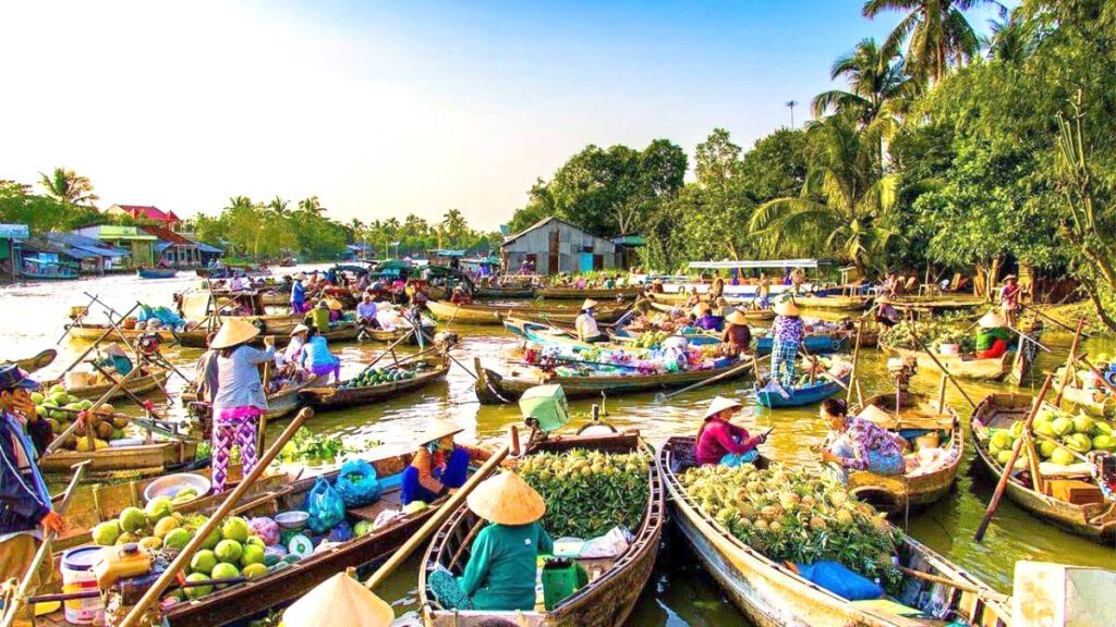 floating markets in Vietnam