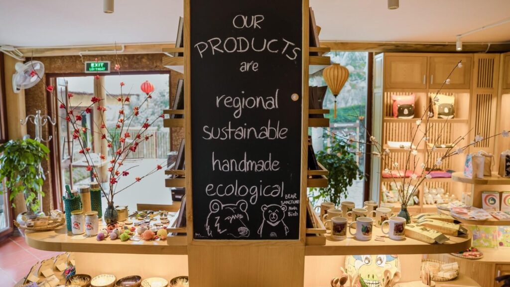 buying handmade gifts from Vietnam