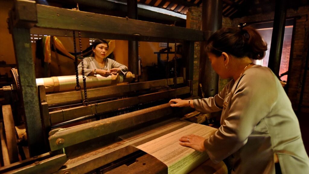 silk village in vietnam