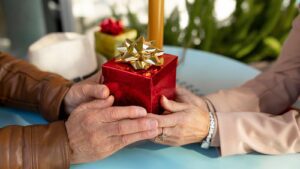 unique Vietnamese gifts for family