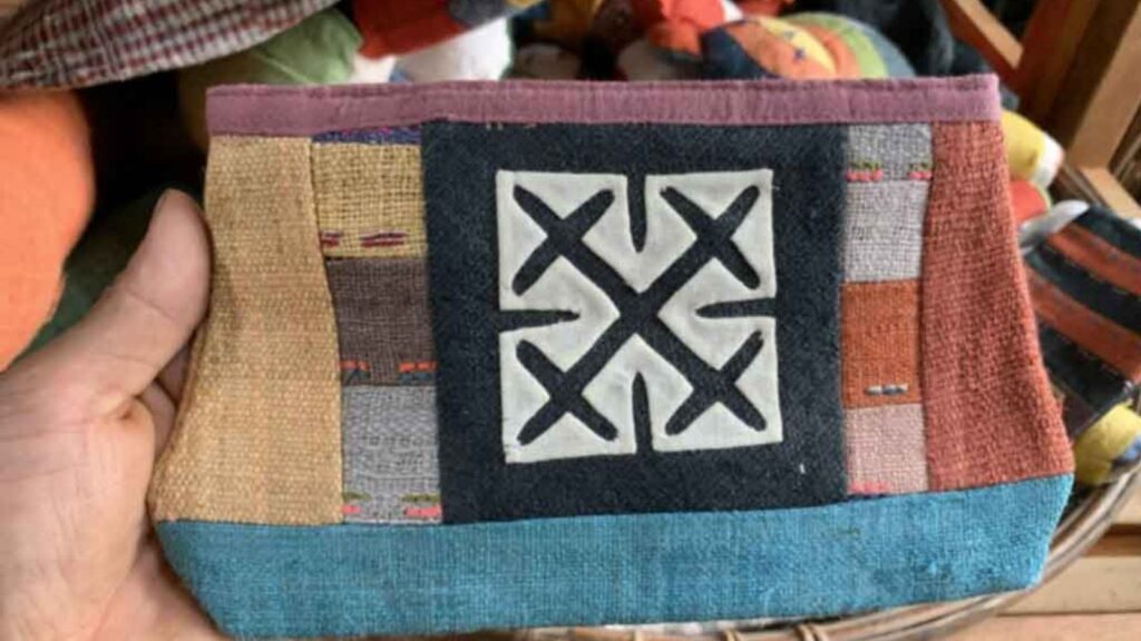 unique Vietnamese gifts for family siblings