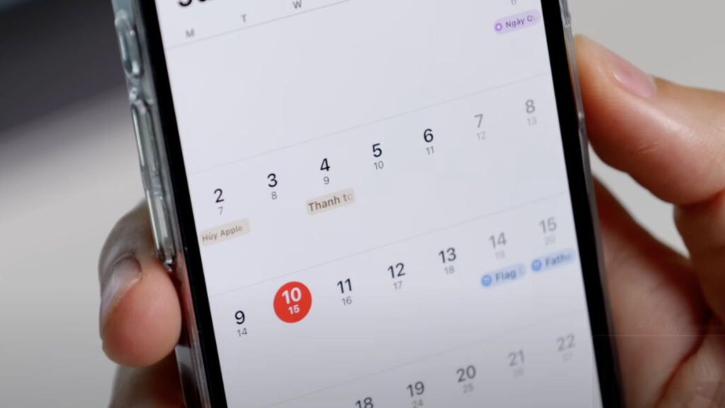Vietnam travel by lunar calendar with apps