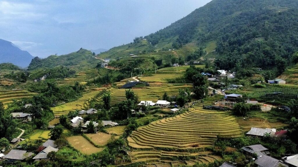 Vietnam travel by lunar calendar in northern village