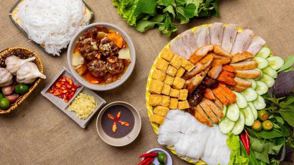 how to eat Vietnamese Bun dau mam tom