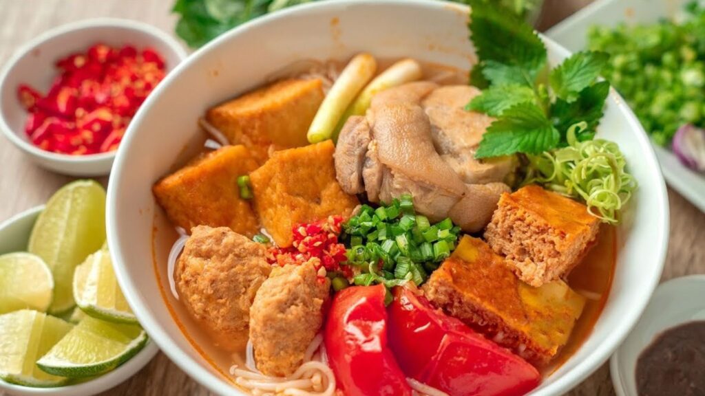 what is Vietnamese bun rieu