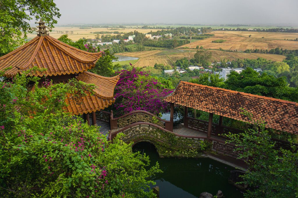 Sam Mountain Vietnam