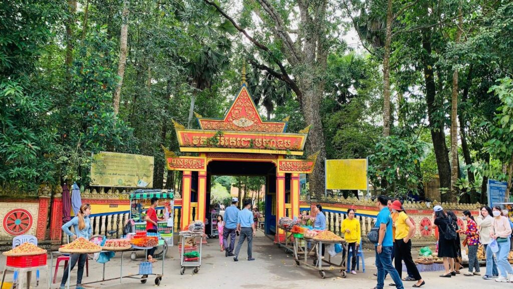 know about Vietnam Khmer Pagodas