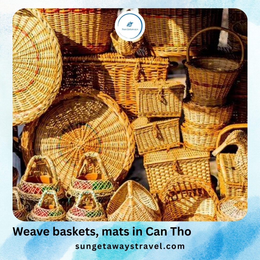 Weave baskets, mats in Can Tho - Mekong Craft Village